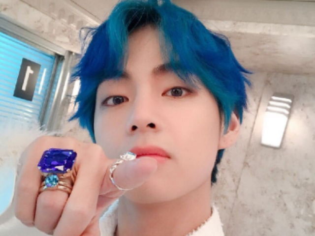 V (Taehyung)