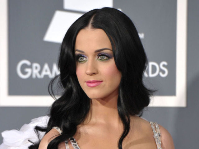 Katy Perry. J