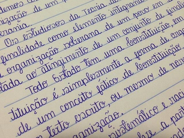 Uma letra bonita e um caderno organizado