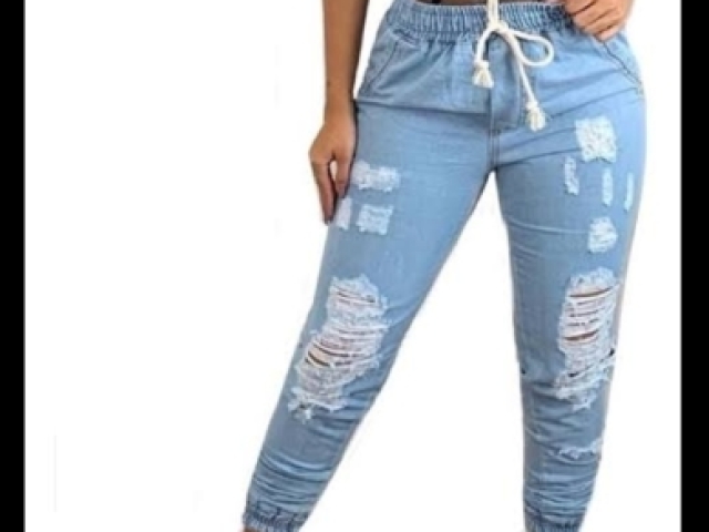 Calça Jeans Clara Rasgada