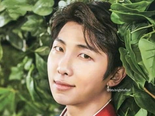 Namjoon(nosso deus da destruição)