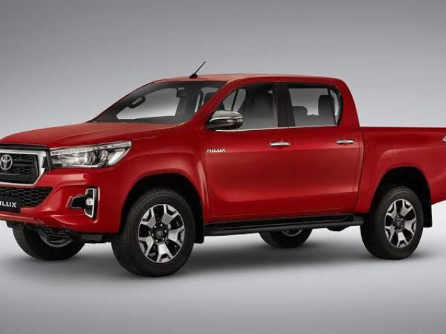 HILUX