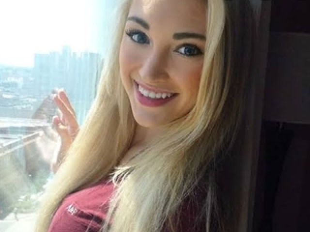 Anna Faith (Elsa) - Cosplayer