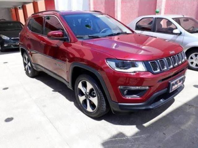 Jeep vermelho