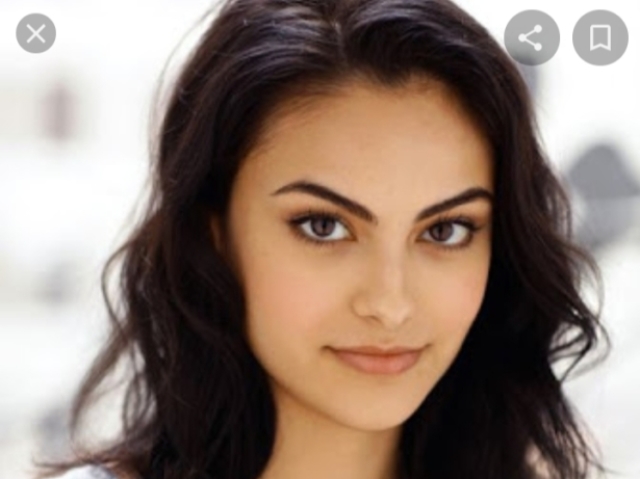 Camila Carraro Mendes