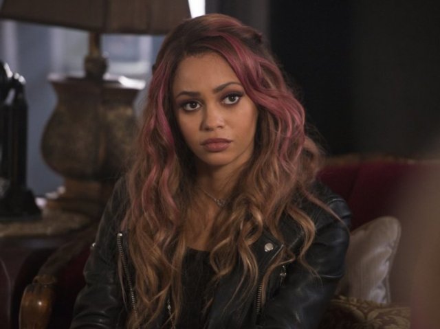 Toni Topaz