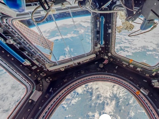Em uma Estação Espacial!