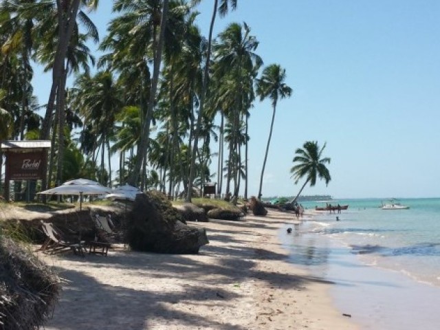 Vou para praia já que lá é um lugar confortável e mas recatado