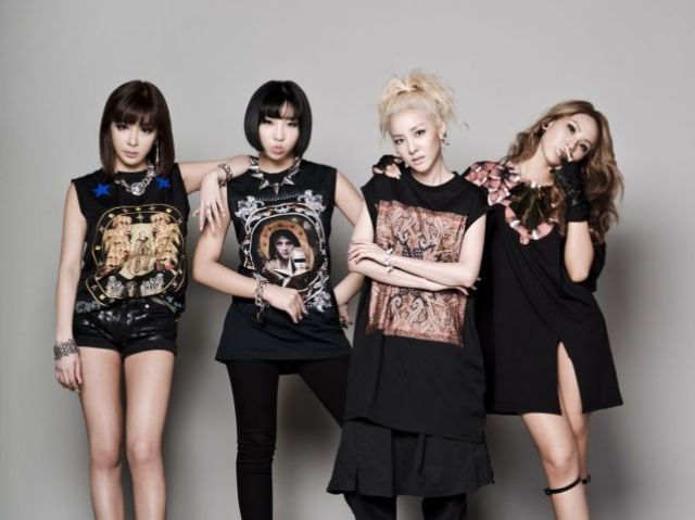 2NE1