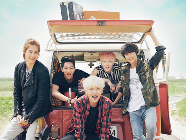 Monte a sua viagem perfeita e descubra qual idol iria com você!