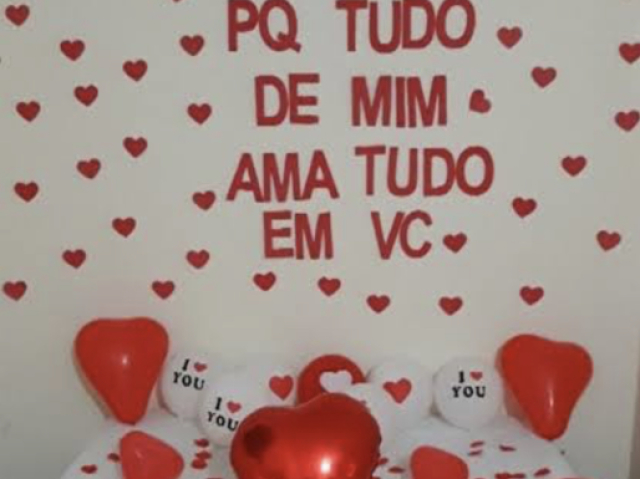 Com essa frase linda e as aliás na cama junto com esses balões🥰