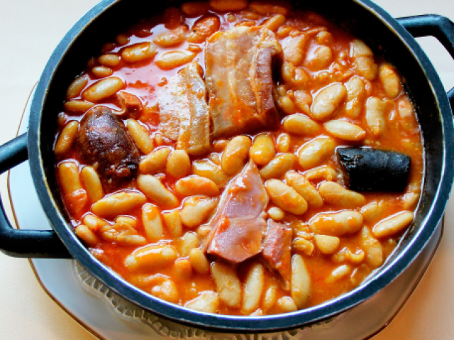 Cómo se hace la fabada asturiana