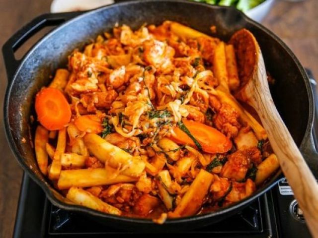 Dak Galbi