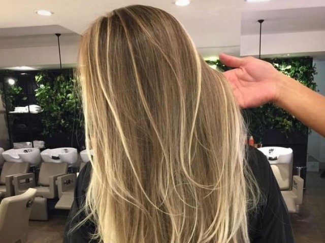 Cabelo solto, não gosto de penteados