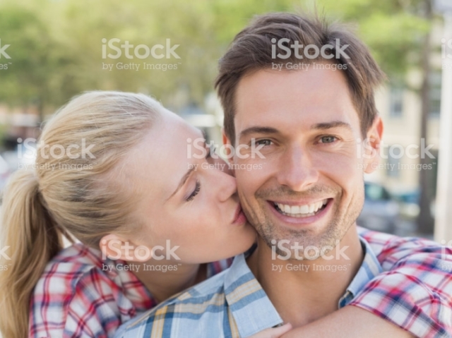 Beijinho na bochecha