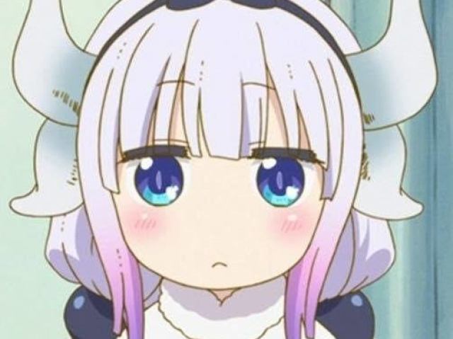 Kanna, ela é séria e mesmo assim fofa! Gosto de ficar na minha e evitar problemas.