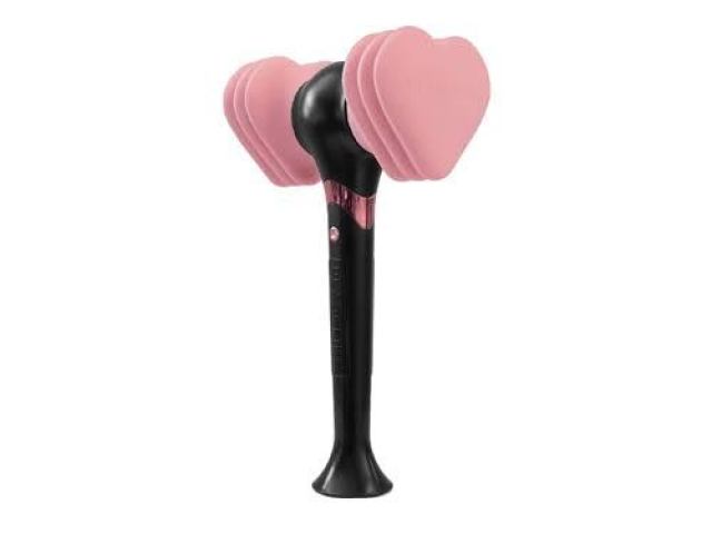 Ninguém ( lightstick denovo kkkkkk )