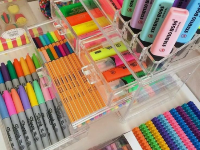Material escolar moderno