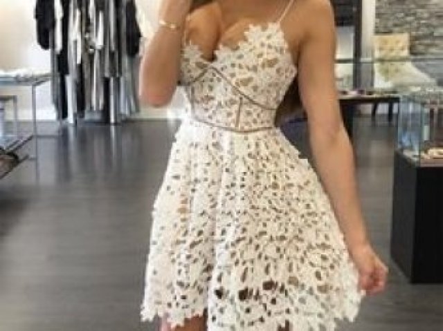 Um vestido.
Ele não é perfeito???????