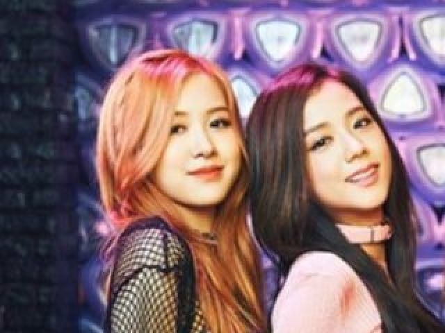 Rosé:
Visual
Jisoo:
Vocalista