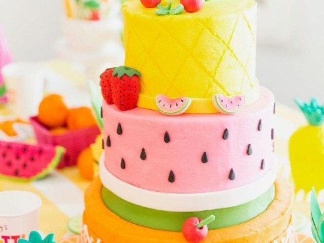 Bolo de frutas!