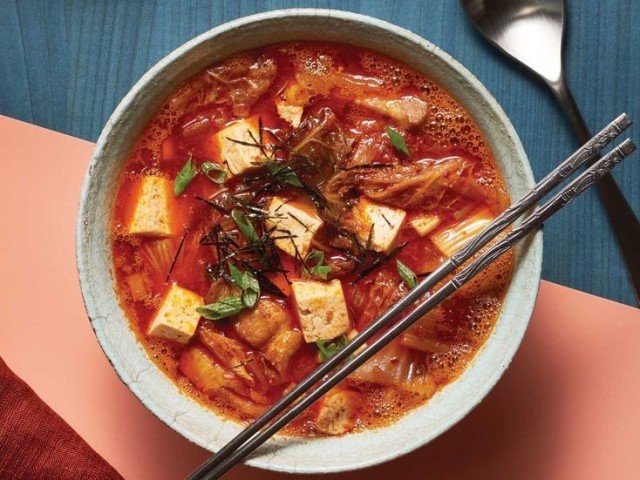 Kimchi jjigae