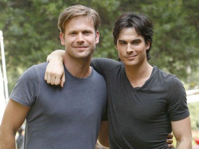 Você + Alaric + Damon
