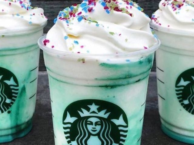 Esse é novo, Crystal ball frappuccino!