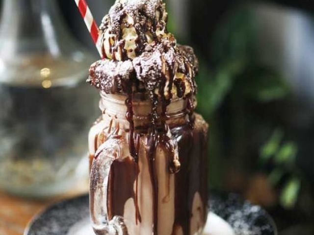 Milkshake de brownie e nutela