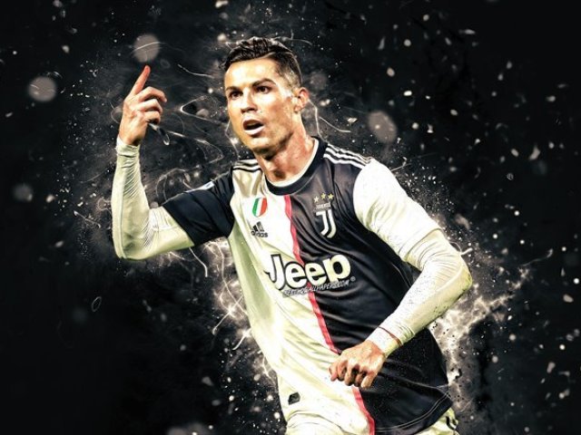 CR7 (Cristiano Ronaldo)