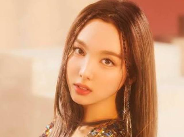 Nayeon - TWICE