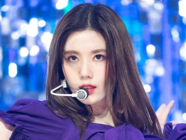 Eunbi (IZ*ONE)