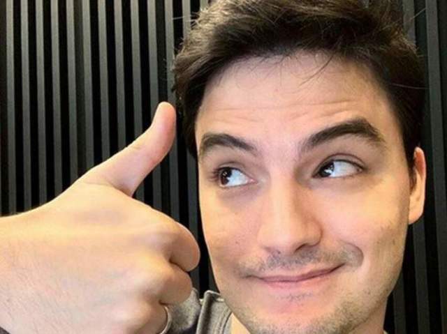 Você é "fã" do Felipe Neto