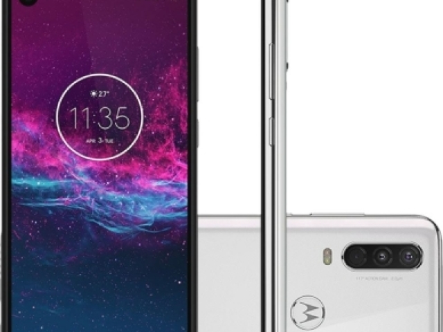 Motorola moto one action