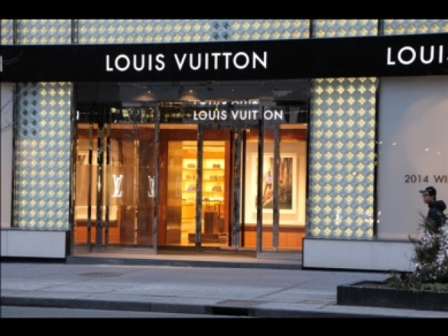 Louis vuitton