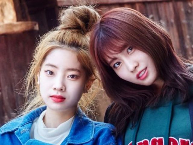 Dahyun +Momo