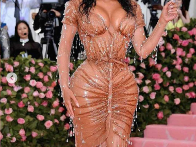 Roupa da kim kardashian