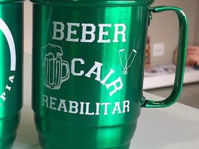 "Beber, cair, reabilitar"