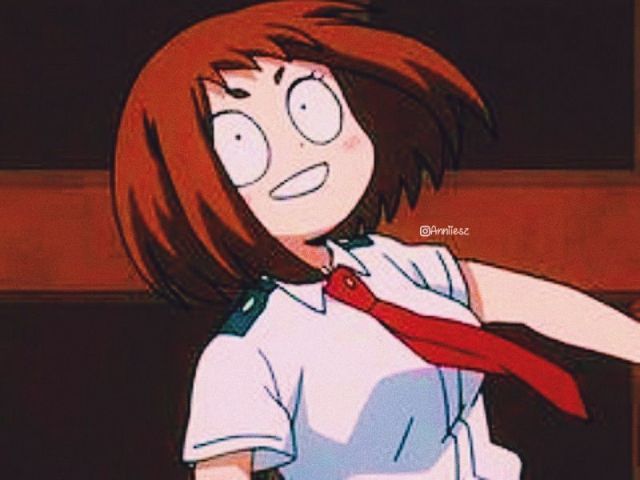 Você olhou para todos logo corou é e abaixou a cabeça,falou:
- Sou S/S, vim da 2-B eh...bem...eu...
Aizawa fala que pode se sentar em qualquer lugar,pois viu minha insegurança.
Você foi se sentar e escutou Sero falar:
-ela e bem fofa não acha Mineta?