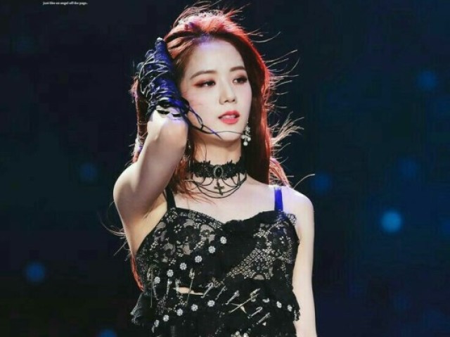 Você tirou a nossa Deusa Jisoo💟♡