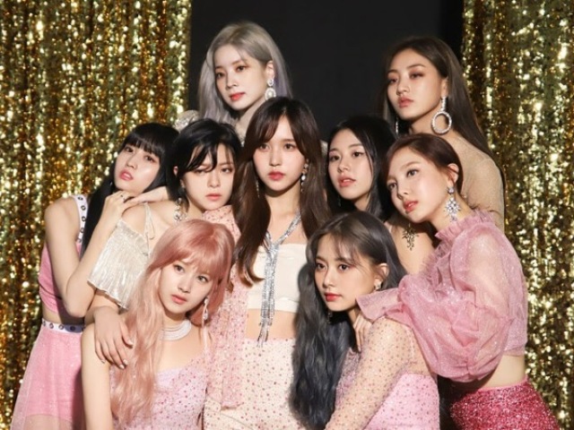 ♪Qual é o m/v de Twice pela imagem?♪