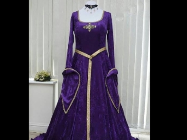 👗Vestido roxo estilo plebeia👗