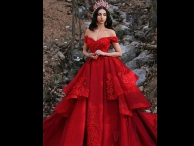 👗Vestido vermelho estilo princesa👗