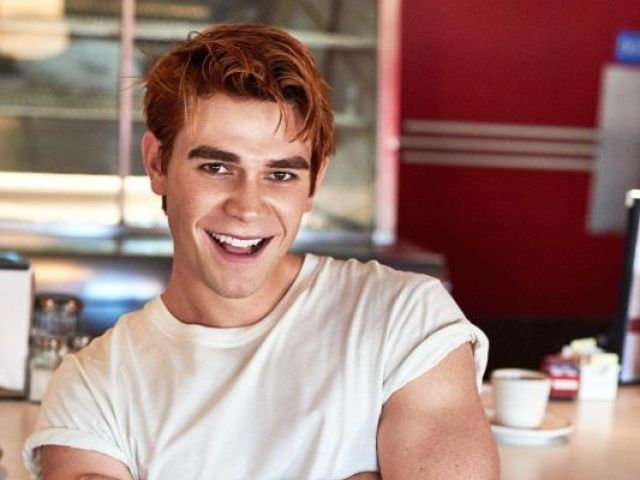 KJ apa