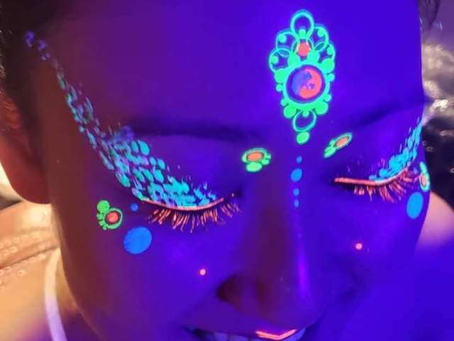 Maquiagem neon