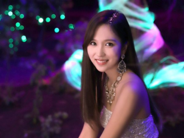 Mina!