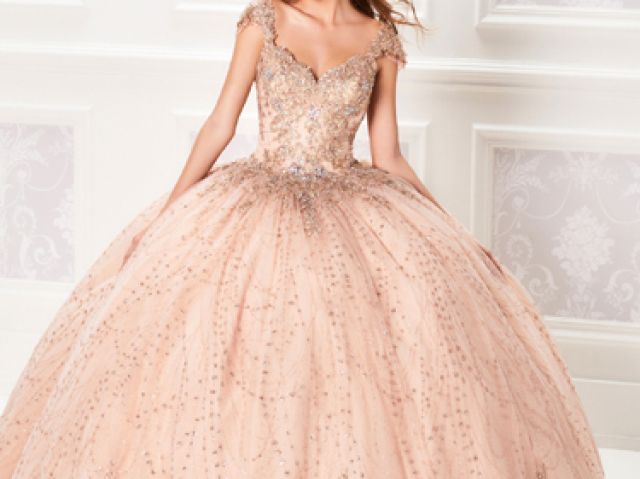 Vestido moderno.