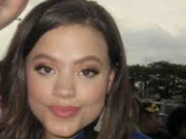 Sarah Jeffery/Audrey