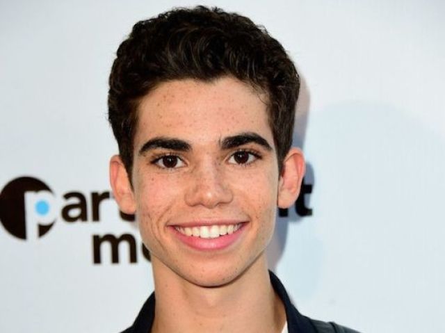 Cameron Boyce/Carlos