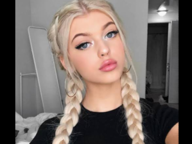 Loren gray